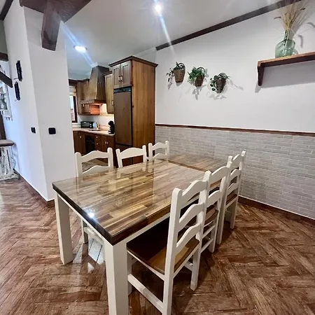 Casa Loli - Solo Familias Y Parejas *